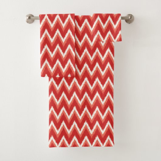 Ikat Chevron Stripes - Rust Oranje en wit Bad Handdoek (Insitu)