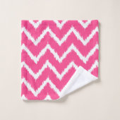 Ikat Chevrons - Profond fuchsia rose et blanc (Gant de toilette)