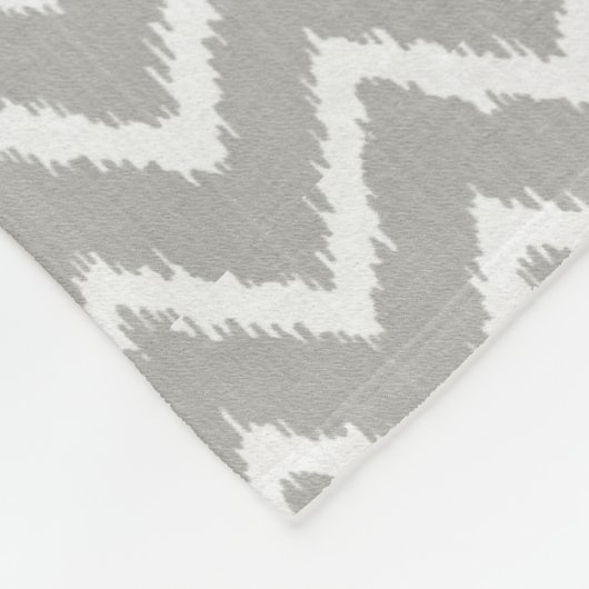 Ikat Chevrons - Zilver grijs en wit Fleece Deken (Hoek)