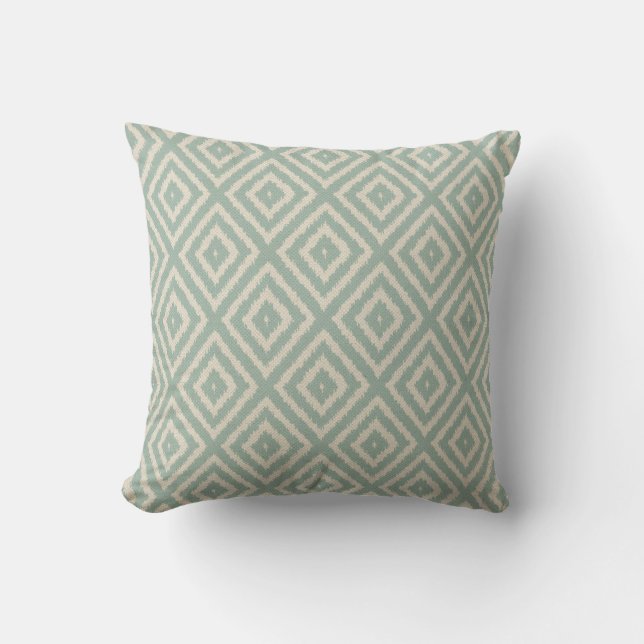 Ikat Diamond Pattern in Seafoam Green Cream Kussen (Voorkant)