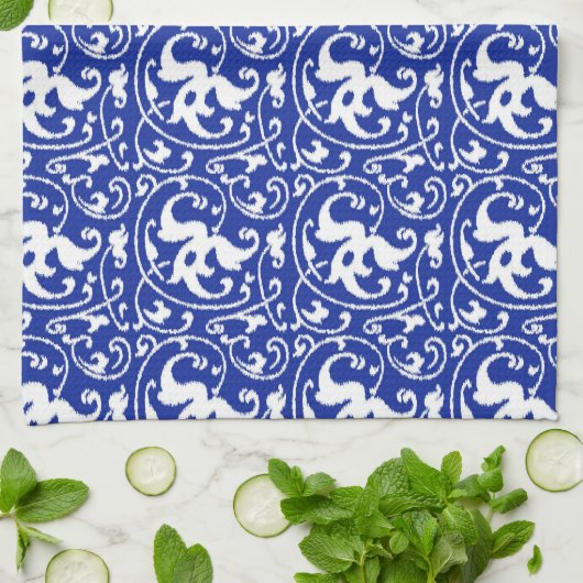 Ikat Floral Damask - Cobalt Blue en White Theedoek (Gevouwen)