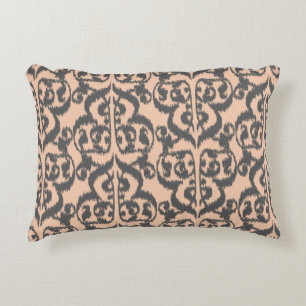 Ikat Moorish Damask - perzikkleurig en koolgrijs Accent Kussen