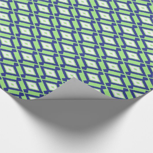 Ikat Pattern - Green, Indigo Blue en White Cadeaupapier (Hoek)