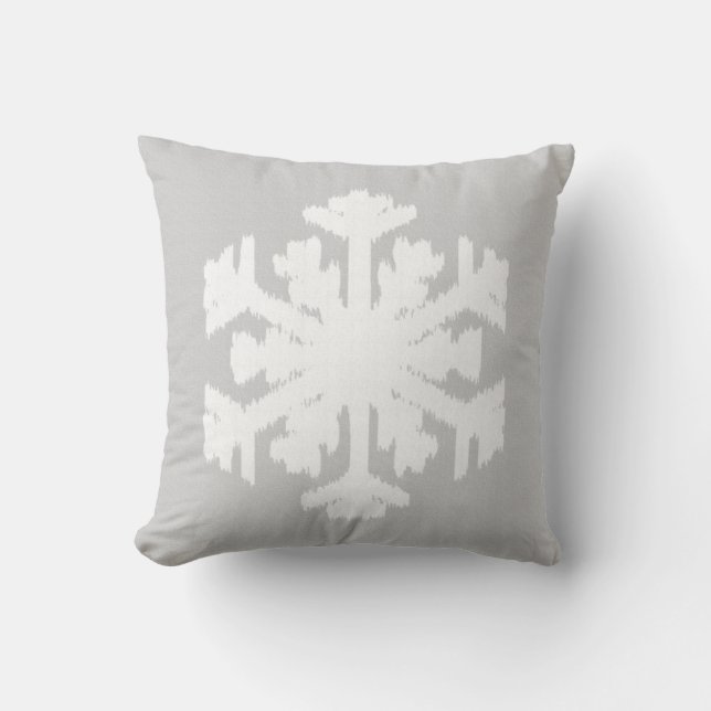 Ikat Snowflake - Zilver grijs en wit Kussen (Voorkant)