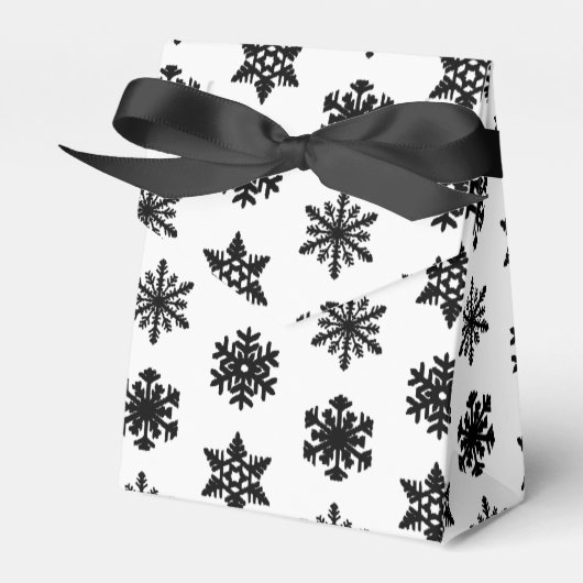 Ikat Snowflakes - wit en zwart Bedankdoosjes (Voorkant Zijde)