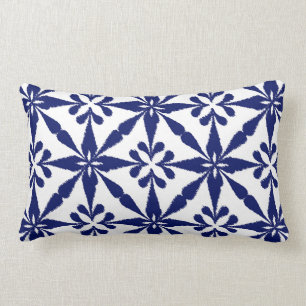 Ikat Star Pattern - Navy Blue en White Kussen