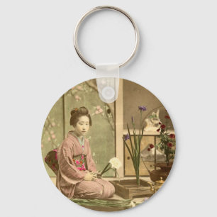 Ikebana - Mooie Kimono-meisjes die bloemen regelen Sleutelhanger