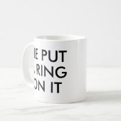Il a mis une bague sur elle Mug Fiançailles Valent (Devant gauche)