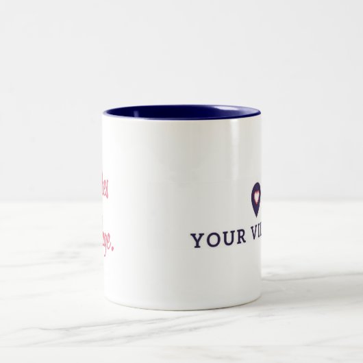 Il prend une tasse de café de village (Centre)