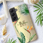 Ile tropicale Monogramme floral Script Gold Foil<br><div class="desc">Étonnant, sophistiqué, coloré, oiseaux d'aquarelle tropicale de fleurs de paradis, fausse parties scintillant d'or, et script de calligraphie personnalisée avec un original monogramme audacieux, superposent un arrière - plan élégant, glam brossé feuille d'or sur ce boîtier de téléphone portable chic, élégant et moderne. Personnalisez avec votre nom et votre monogramme....</div>