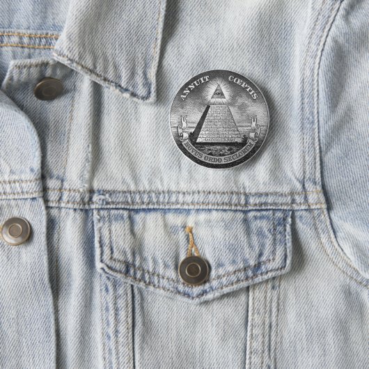 Illuminati All Seing Eye Ronde Button 5,7 Cm (In situ)