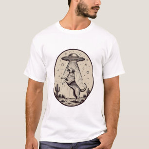 Illustratie van UFO-ontvoering van woestijn hond T-shirt