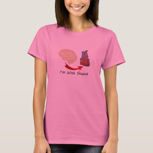 Im avec le long T-shirt stupide de coeur et de (Devant)