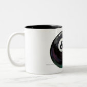 Im Beauful Im Good 8 Ball Tweekleurige Koffiemok (Links)