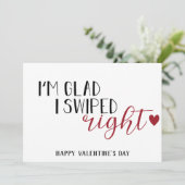 "I'm glad I swiped right" fun romantic Dating Feestdagenkaart (Staand voorkant)