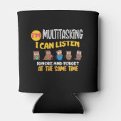 Im Multitasking, ik kan luisteren, negeren en een Blikjeskoeler (Achterkant)