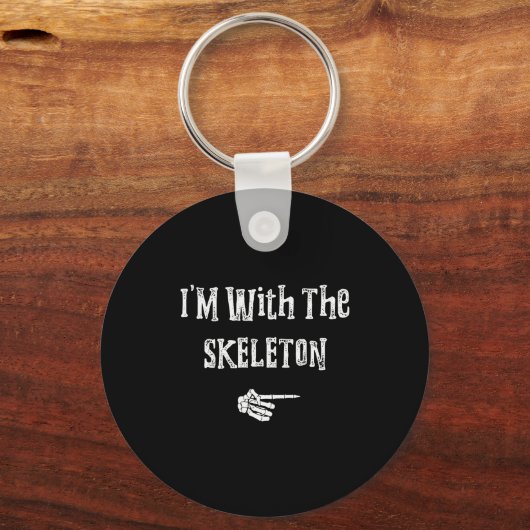I'm With Skeleton Halloween Costume Funny Couples Sleutelhanger (Voorkant)