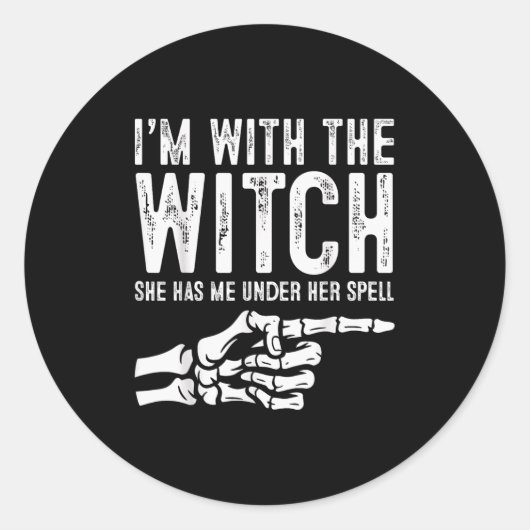 I'm With The Witch Funny Halloween Couple Costume Ronde Sticker (Voorkant)