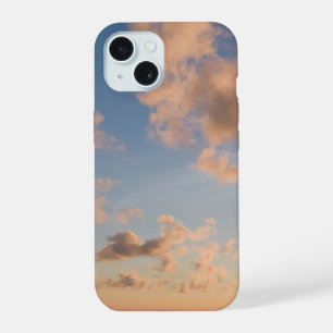 Image aérienne d'un ciel coloré au lever du soleil
