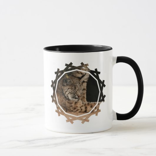 Image d'une tasse de café de chat sauvage (Droite)