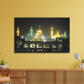 Imam Reza Shrine Complex 's nachts in Mashhad Canvas Afdruk (Insitu (Woonkamer))