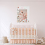 Imitation Canevas Photo personnalisée Baby Girl Peach Floral<br><div class="desc">Aquarelle douce fleurs dessinées à la main en roses,  pêches et couleurs neutres avec des vignes d'emballage pour accentuer votre photo bébé préférée. Idéal pour la garderie de bébé ou tout décor de chambre à domicile. Parfait pour votre chambre,  foyer ou toute autre chambre dans votre belle maison.</div>