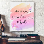 Imitation Canevas Script Ombre couleur rose gras pour femme couronné<br><div class="desc">"Derrière chaque femme prospère se trouve elle-même." Alors qui a besoin du Prince Charming ? Faites votre propre "bonheur toujours après" et embrassez "girl power" en regardant cette fausse toile féministe chic et colorée inspiré avec une typographie manuscrite noire sucrée superposant un éclat d'aquarelle jaune, pêche, rose et violet. Vous...</div>