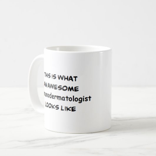 immunodermatologue, énorme tasse de café (Devant gauche)