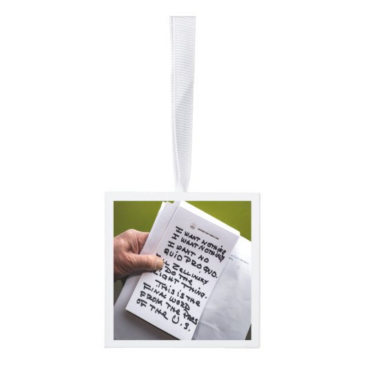 Impeachment Ornament (Cube) (Rechts)