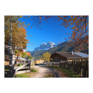 Impression Photo Automne dans un village dans les dolomites en