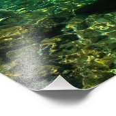 Impression Photo Bateau flottant sur une eau cristalline. (Coin)