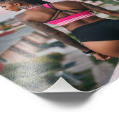 Impression Photo Bébé botilicieux en tenue rousse dans le ghetto (Coin)