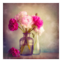 Bouquet de pivoines vintages dans les vases de ver