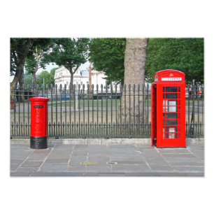 Impression Photo Cabine téléphonique rouge et boîte aux lettres de