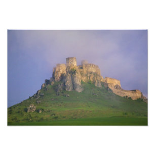 Impression Photo Château de Spiš dans la brume, Slovaquie