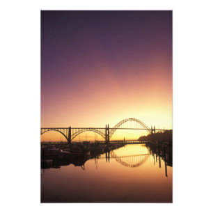 Impression Photo Coucher de soleil derrière le pont de Newport, Ore