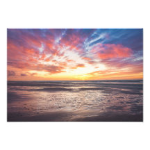 Coucher de soleil sur la plage et la mer