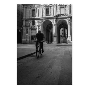Impression Photo Cycliste de l'allée gothique