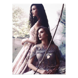 Impression Photo Deux Belles Filles attendent quelqu'un de Vintage