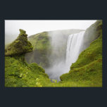 Impression Photo Islande. La cascade Skogarfoss plonge au-dessus d'<br><div class="desc">Islande Skogarfoss Cascade plonge au-dessus d'une falaise volcanique � Don Grall / Jaynes Gallery / DanitaDelimont.com</div>