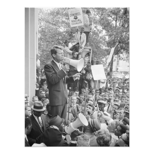 Impression Photo Le sénateur Robert Kennedy en campagne pour le pré (Devant)