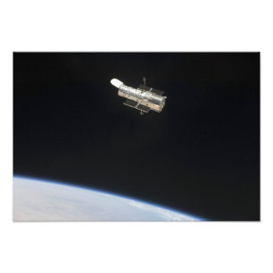 Impression Photo Le télescope spatial de Hubble en orbite au-dessu
