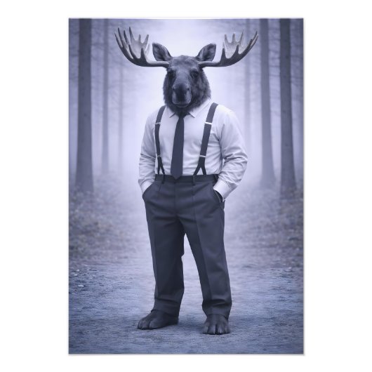 Impression Photo Moose in Classic Suspenders – Silent Forest Portra (Devant)