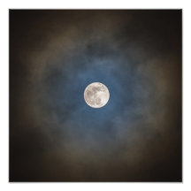 Pleine lune avec Halo Bleu