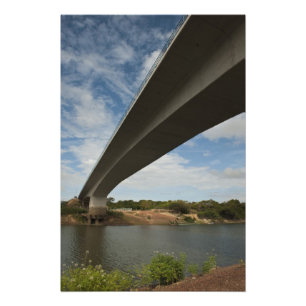 Impression Photo Pont reliant le Guyana au Brésil sur Takutu