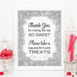 Impression Photo Symbole de Fête des mariées Buffet Silver Sparkle<br><div class="desc">Ce panneau de buffet de bonbons brillants en argent sera le complément parfait à la barre de bonbons à votre mariage, anniversaire, douche nuptiale ou baby shower. Il dispose d'un arrière - plan brillant argenté avec un cadre découpé avec l'expression "Merci pour rendre ce jour si doux S'il vous plaît...</div>