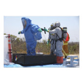 Impression Photo Un aviateur se tient dans une baignoire (Devant)