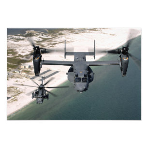 Impression Photo Un CV-22 Osprey et un MH-53 Pave Low