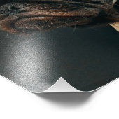 Impression Photo Un mignon chien carlin portant une affiche murale  (Coin)