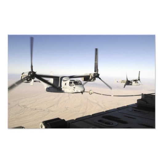 Impression Photo Un MV-22 Osprey ravitaille le mi-vol (Devant)